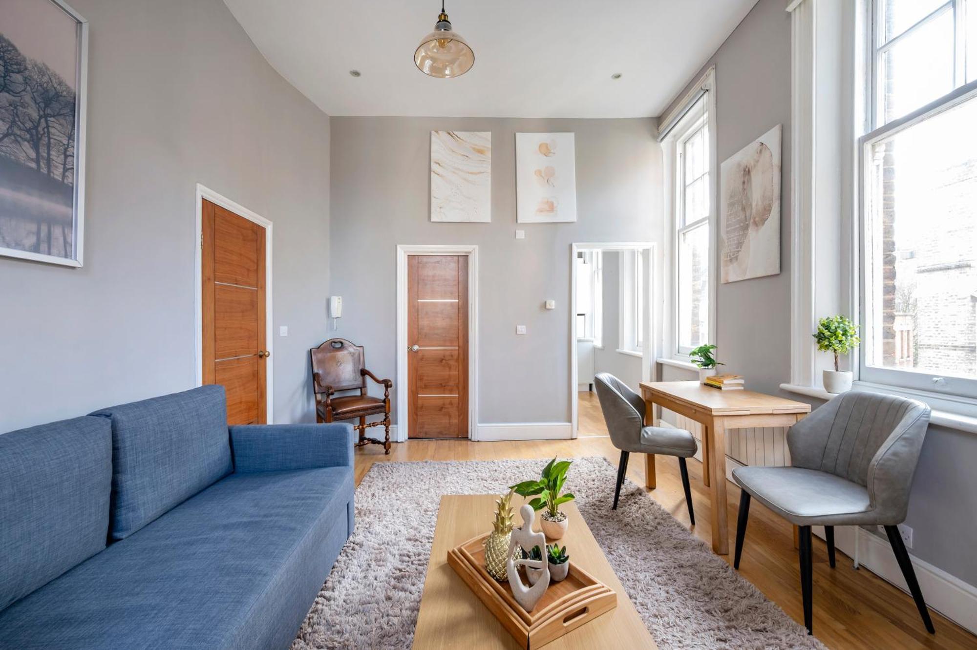 Sunny Corner Apartment In Center Of 런던 외부 사진